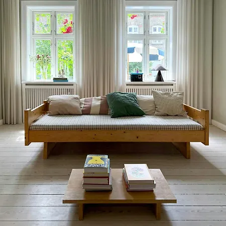 Сasa de vacaciones Historic Townhouse With Gardens On Osterbro